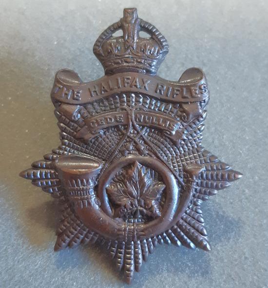 CANADIAN The Halifax Rifles Bronze Hat Badge