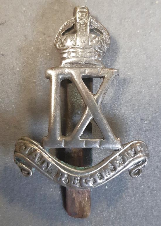 INDIAN 9th Jat Regiment (1922-47) Cast Silver Hat badge