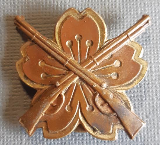 JAPANESE WW2 Marksmanship Badge 3rd Class.