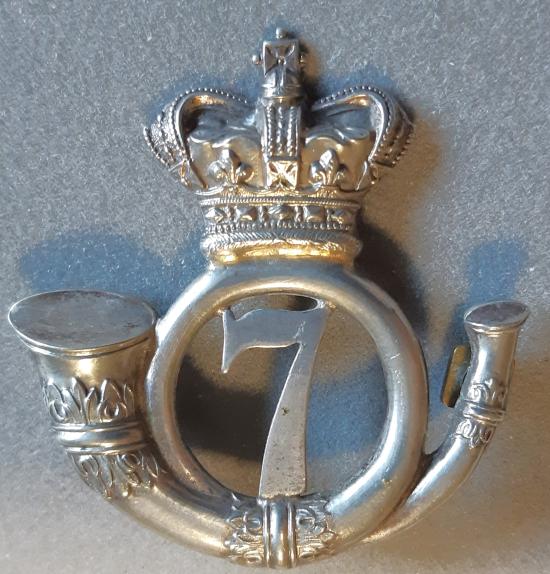 BRITISH Victorian QVC Silver Plated Pouch Badge (