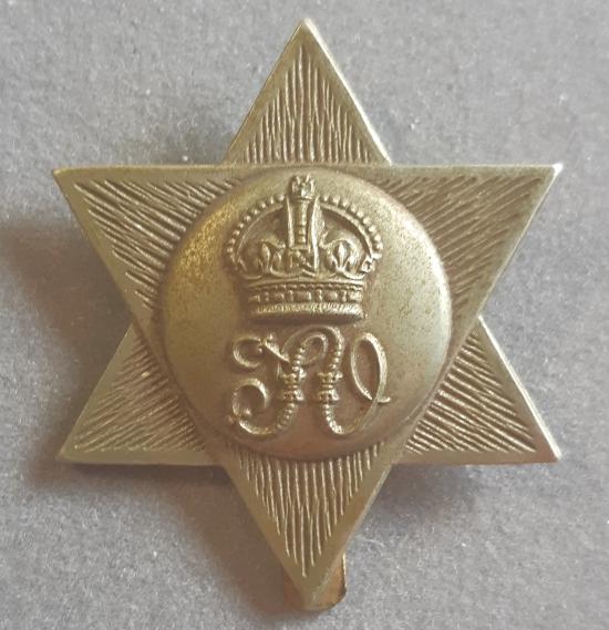 TRINIDAD VOLUNTEERS White Metal Hat Badge (1902-45)