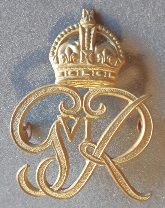 BRITISH The Norfolk Yeomanry (KORR) Gilding Metal Hat Badge (KK2328)