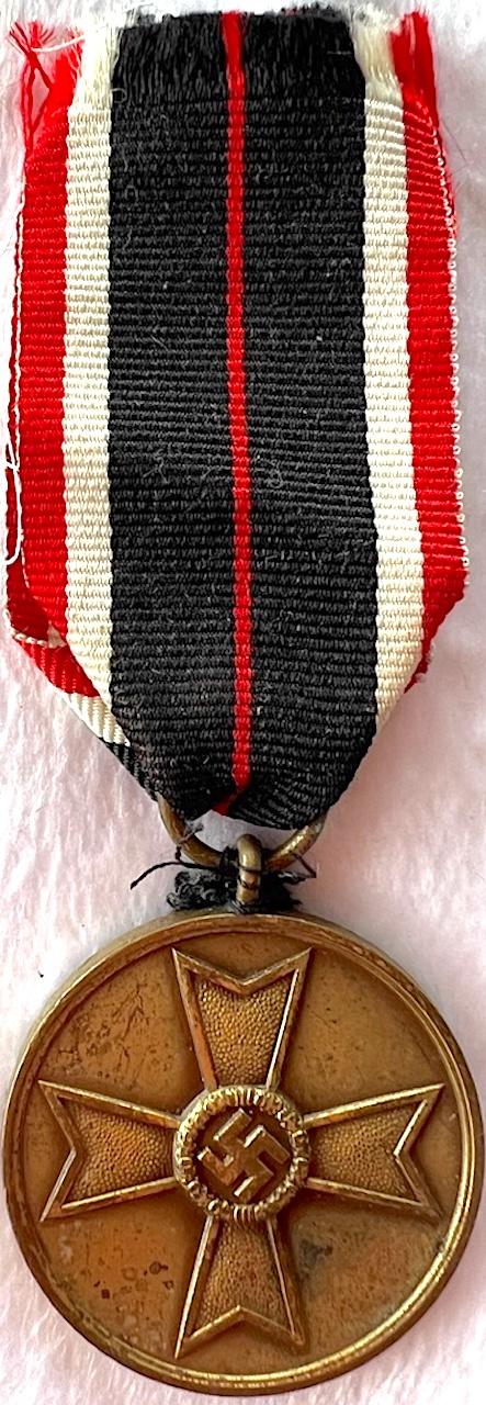 WW2 GERMAN WAR MERIT MEDAL