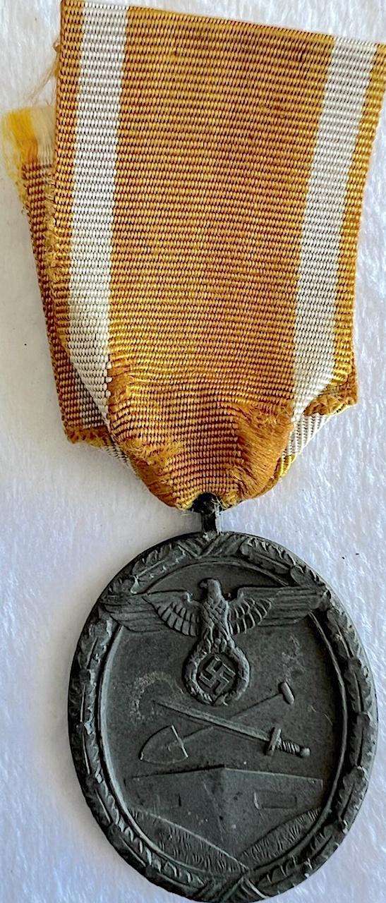 WW2 GERMAN WEST WALL MEDAL