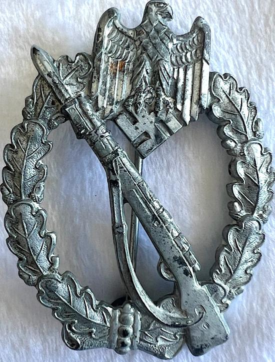 WW2 GERMAN INFANTRY ASSAULT BADGE