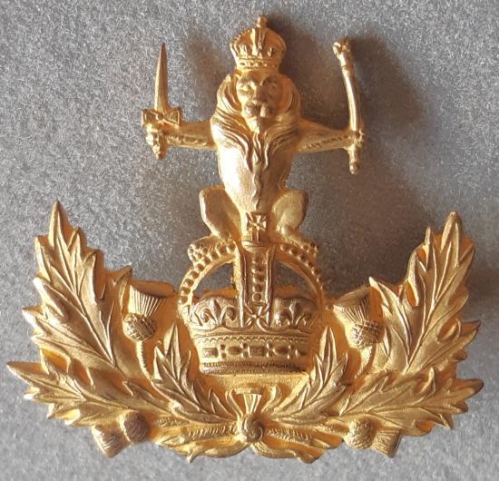 BRITISH - The Queen’s Own Royal Glasgow Yeomanry (Dragoons) Gilt Officer Badge (KK1470)