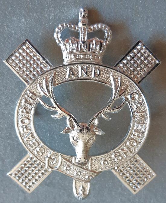 BRITISH - The Seaforth & Camerons Regt Q/C Anodised Pipers Badge