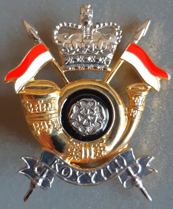 BRITISH - King's Own Yorkshire Yeomanry (Light Infantry) Coloured Chrome Badge