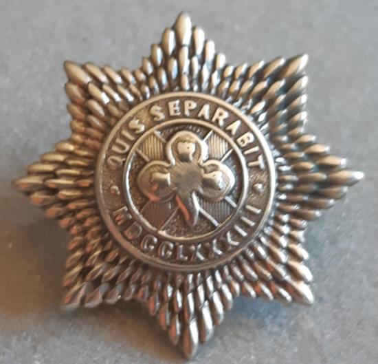 BRITISH - Irish Guards Silver NCO Collar Badge (Relugged)