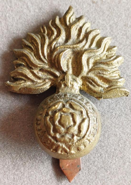 BRITISH - Royal Fusiliers (City of London Regiment) K/C Sand-Cast Brass Grenade Badge